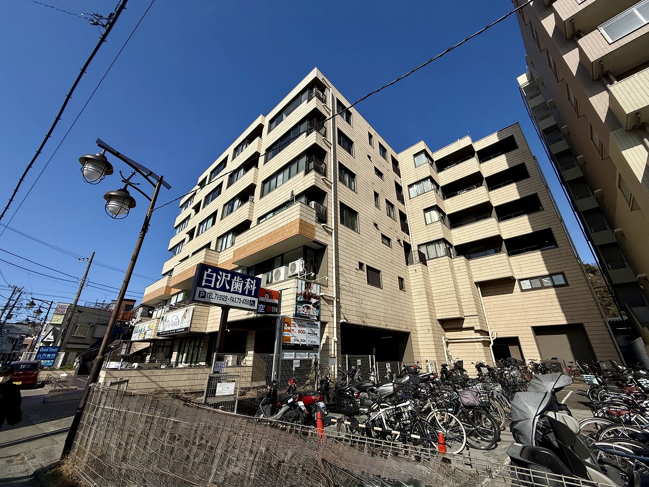 apartment 逗子１丁目